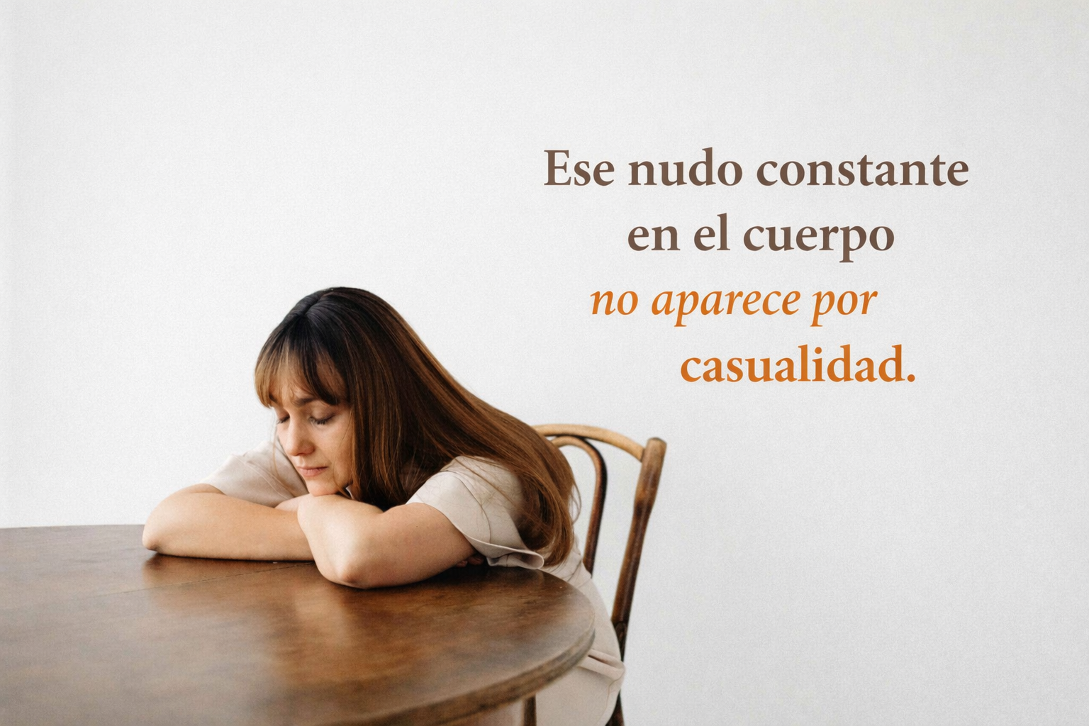 Espacio interior tranquilo que transmite sensación de calma corporal